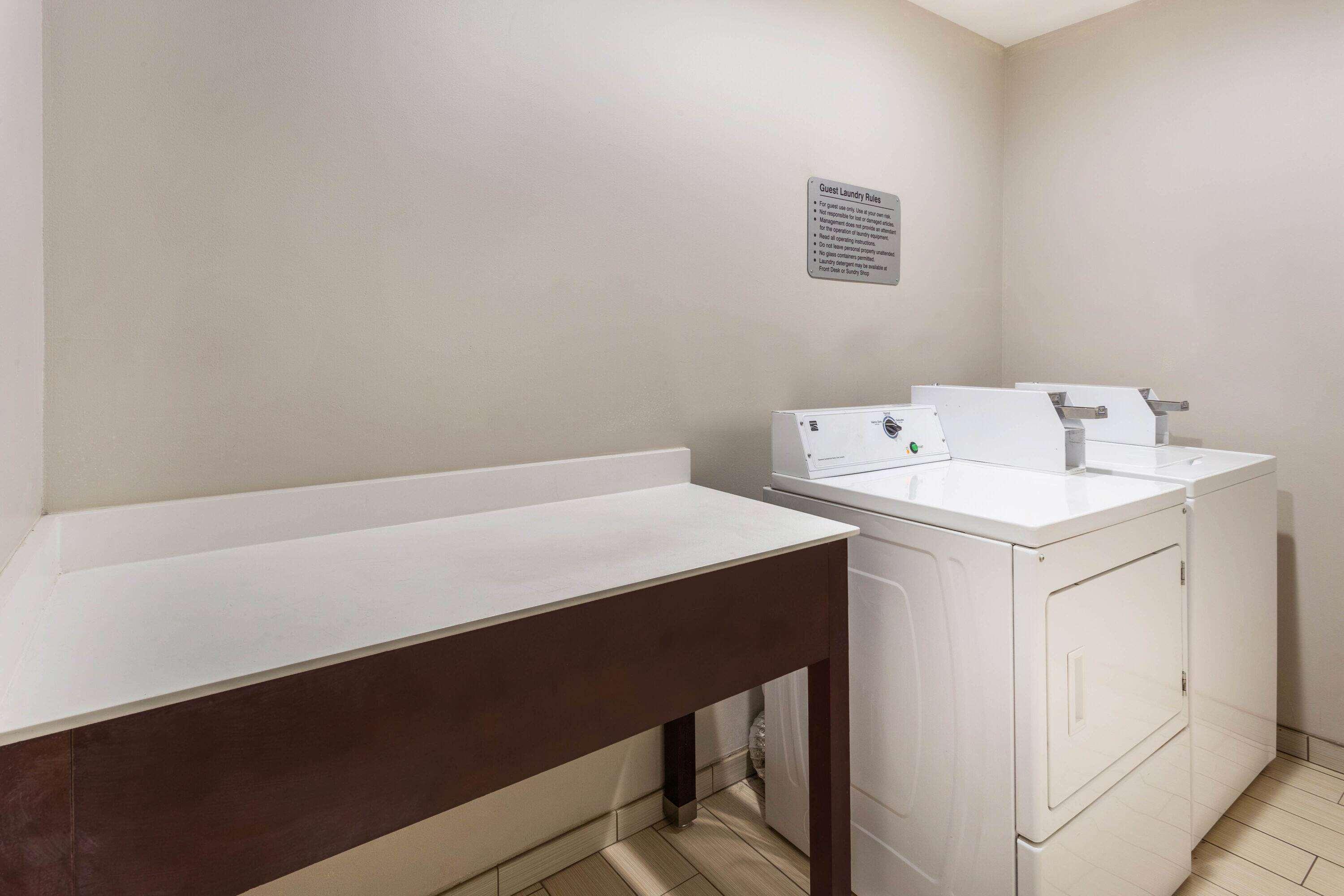 La Quinta By Wyndham Rockford Hotel Luaran gambar