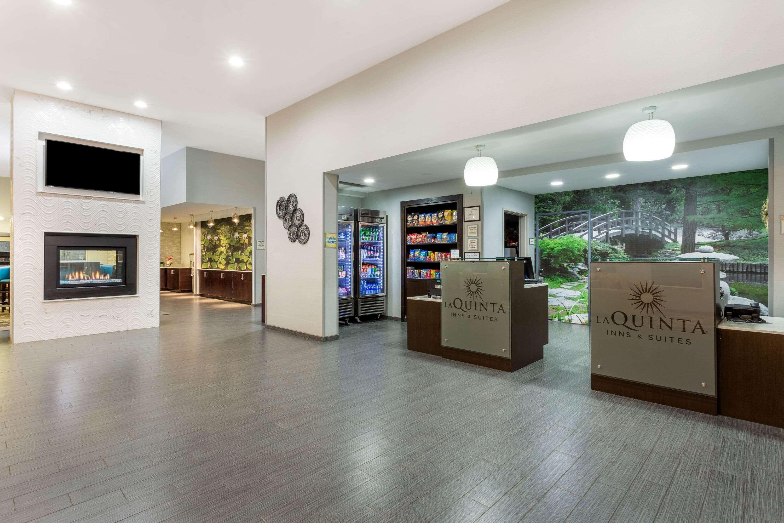 La Quinta By Wyndham Rockford Hotel Luaran gambar