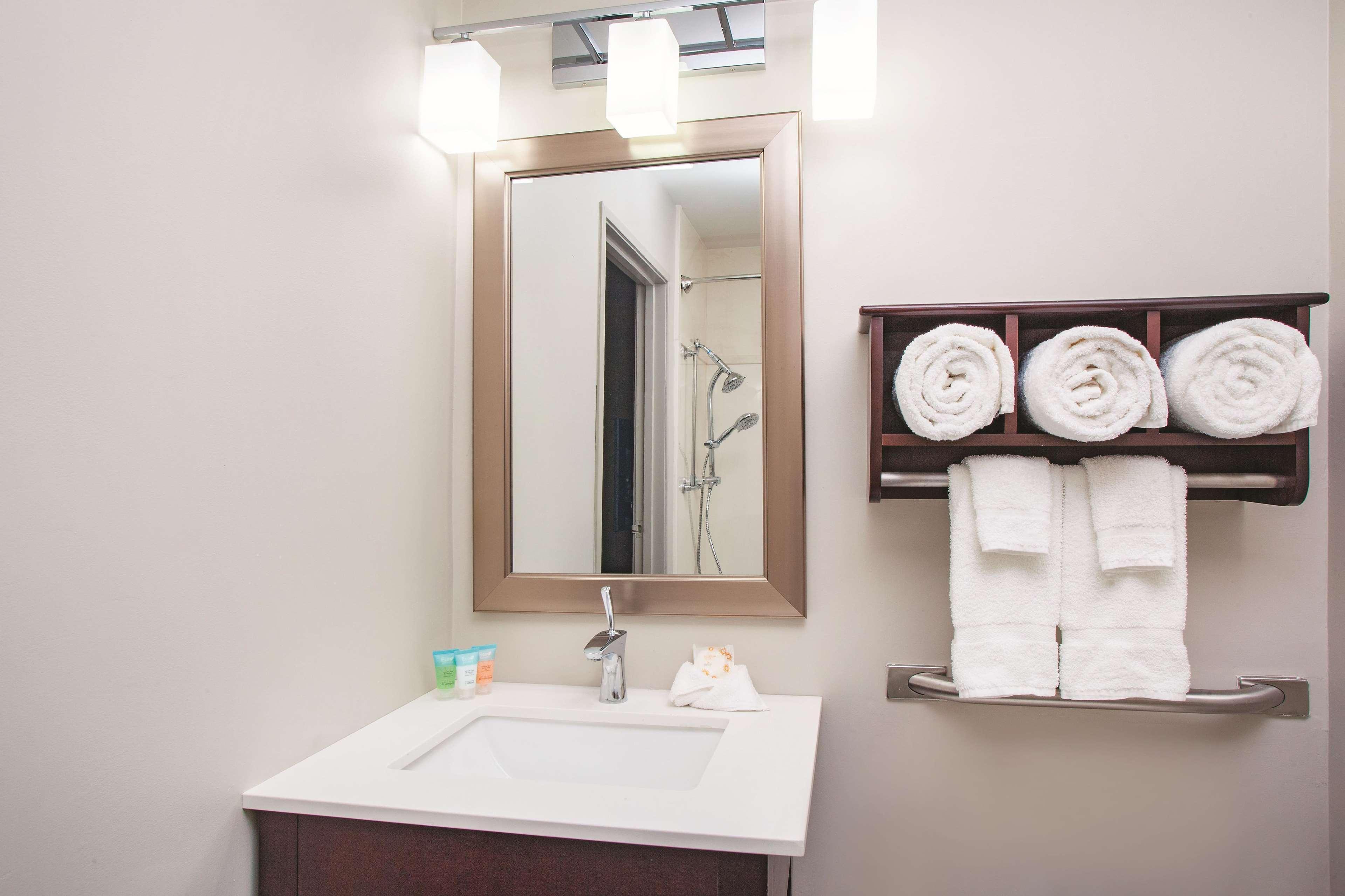 La Quinta By Wyndham Rockford Hotel Luaran gambar